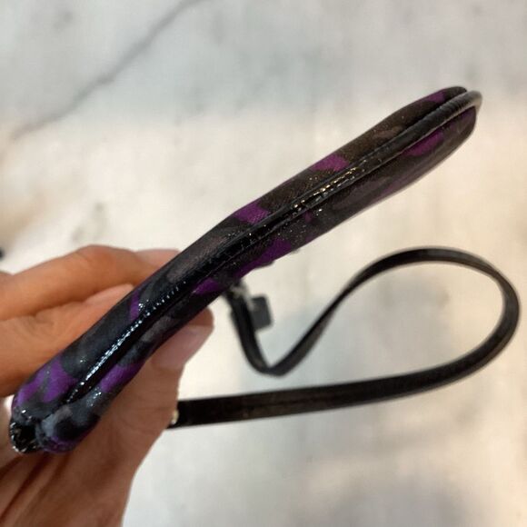 Coach Poppy Ocelot Leopard Lurex & Satin Wristlet Clutch - Picture 10 of 15